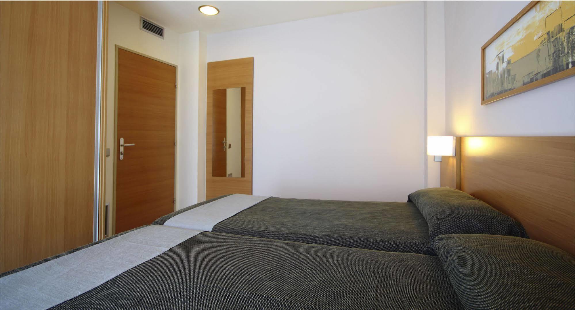Aqua Hotel Nostre Mar Apartments Пінеза-да-Мар Екстер'єр фото